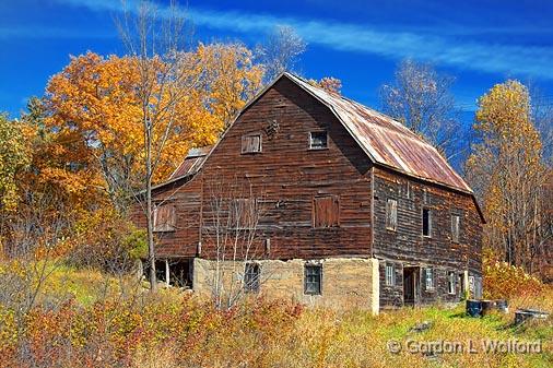Autumn Barn_24052.jpg - Photographed near Morton, Ontario, Canada.